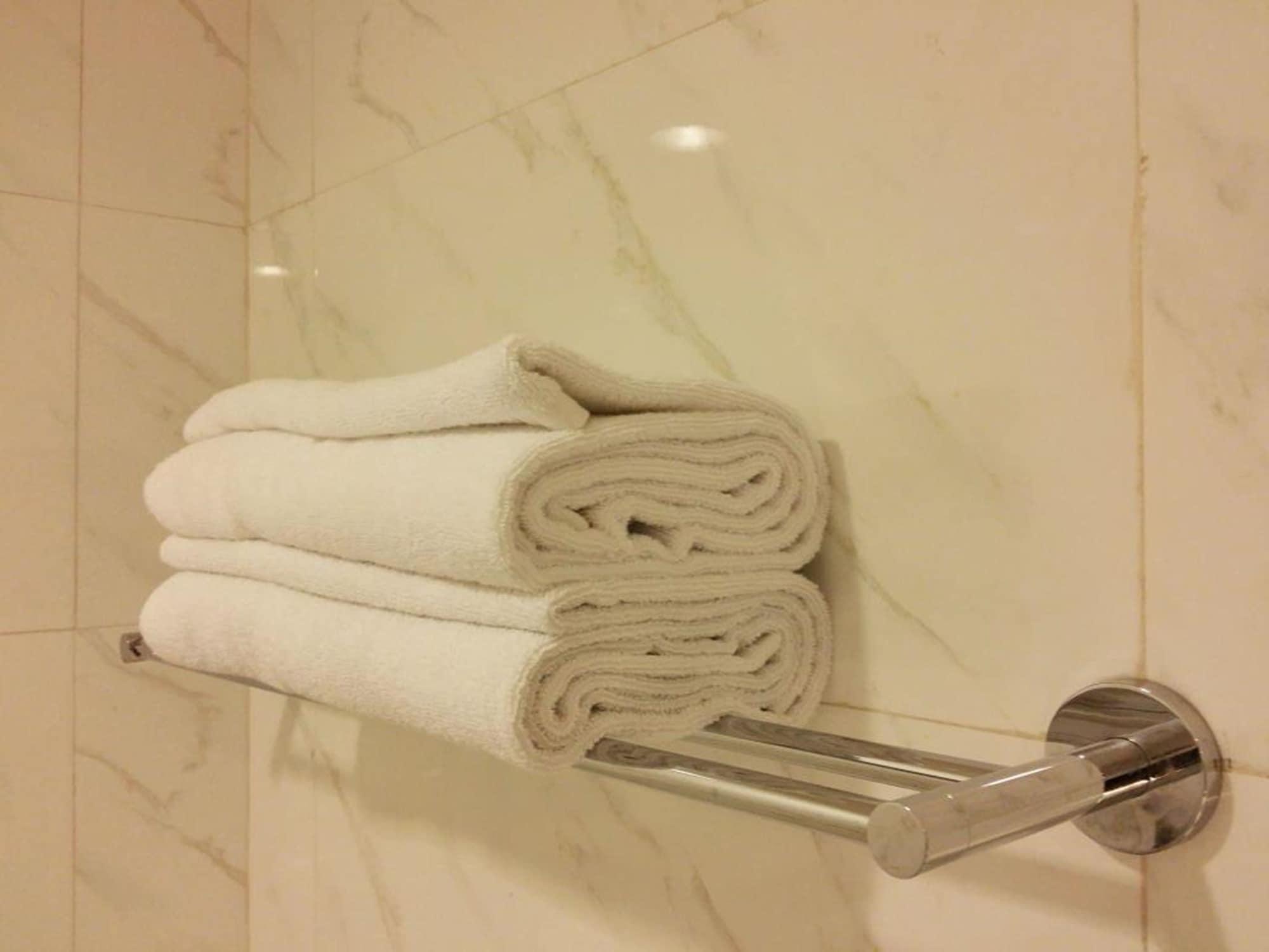 Richville Hotel Mandaluyong Екстер'єр фото