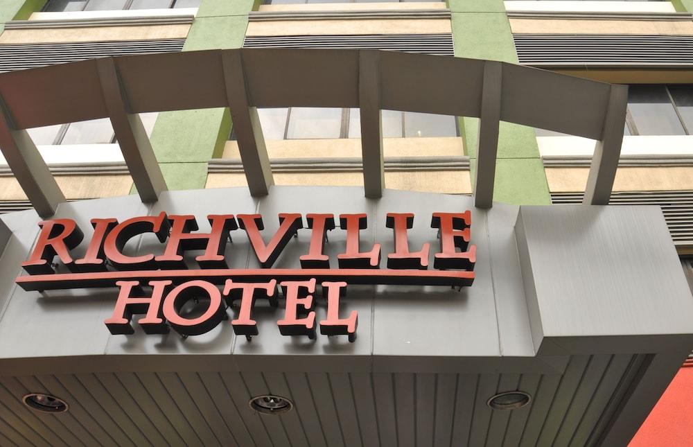 Richville Hotel Mandaluyong Екстер'єр фото
