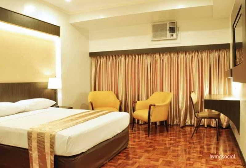 Richville Hotel Mandaluyong Екстер'єр фото